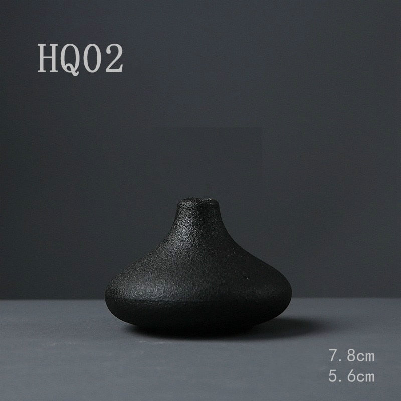 Hot Selling New Black Ceramic Flower Arrangement Small Vase Home Decoration Small Vase Tabletop Ornament Crafts