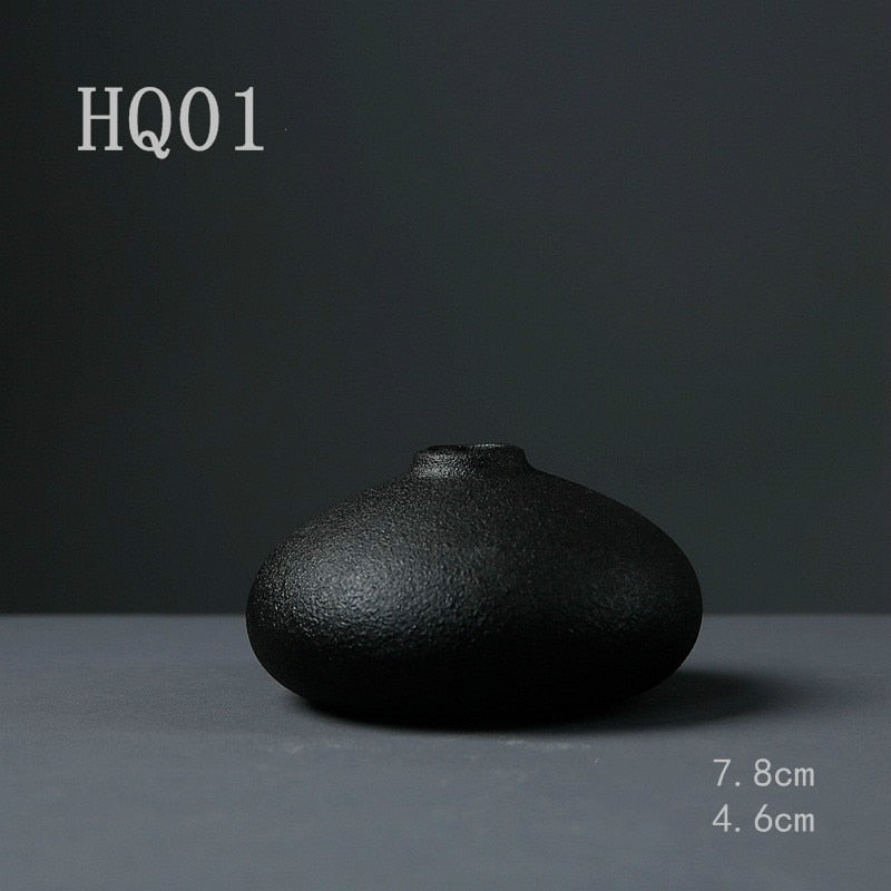 Hot Selling New Black Ceramic Flower Arrangement Small Vase Home Decoration Small Vase Tabletop Ornament Crafts