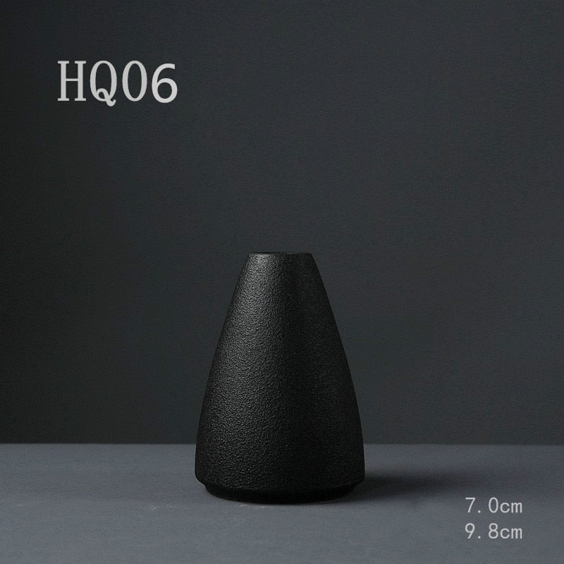 Hot Selling New Black Ceramic Flower Arrangement Small Vase Home Decoration Small Vase Tabletop Ornament Crafts