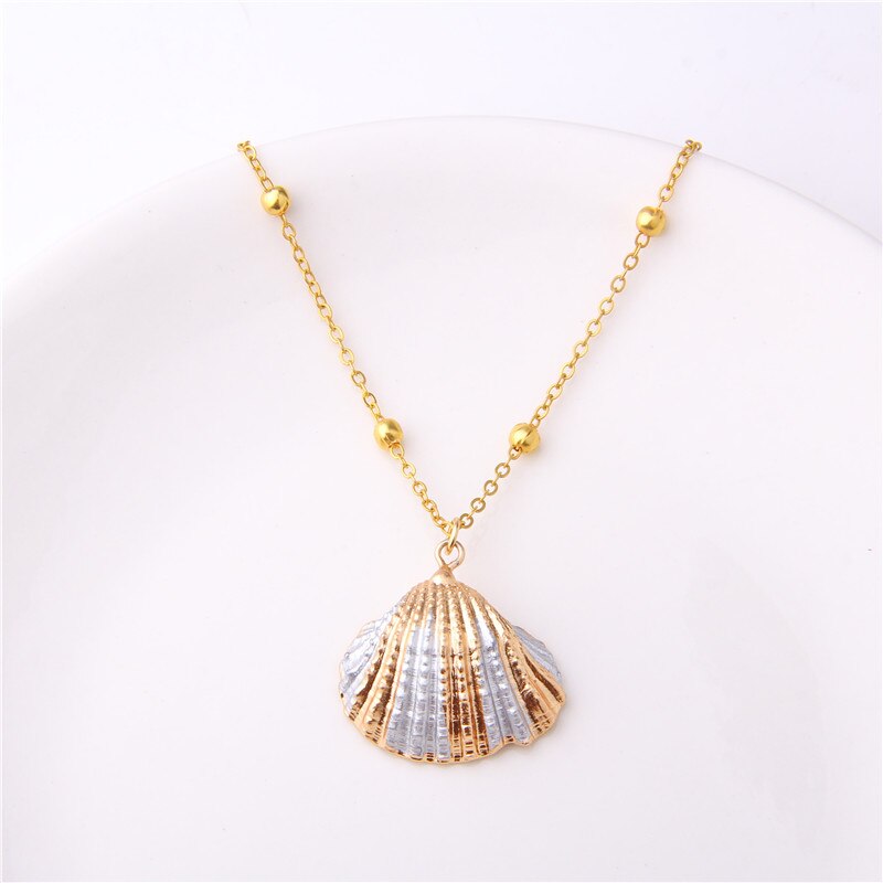 Boho Conch Shell Necklace Sea Beach Shell Chain Pendant Necklace For Women Collier Femme Shell Cowrie Summer Jewelry Bohemian
