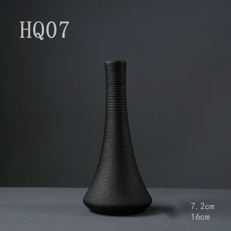 Hot Selling New Black Ceramic Flower Arrangement Small Vase Home Decoration Small Vase Tabletop Ornament Crafts