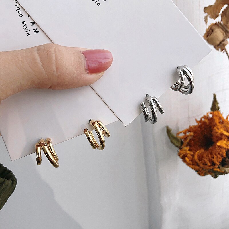 2020 Ins Hot Sale Metal Hoops Women's Earrings Retro Simple Compact Style Gold Silver Color Korean Fashion Women Jewelry