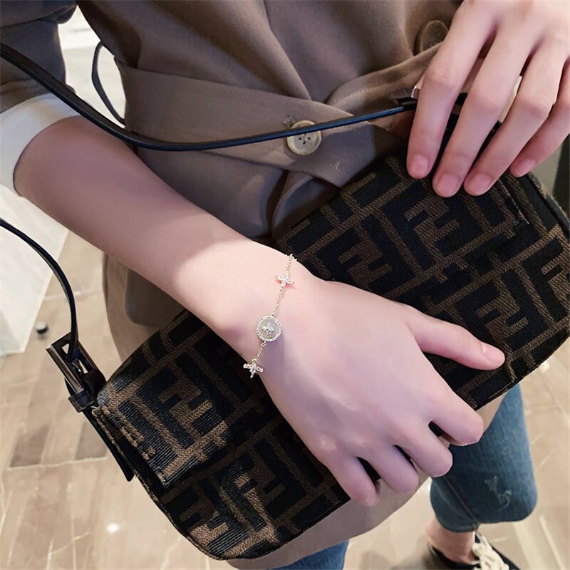 Luxury Fashion Cubic Zirconia Natural Shell Stone Charm Bracelet for Woman Exquisite Gold Chain Cuff Bracelet Girl Jewelry Gift